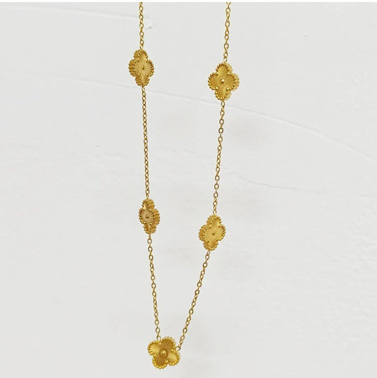 Colar 5 trevos dourado