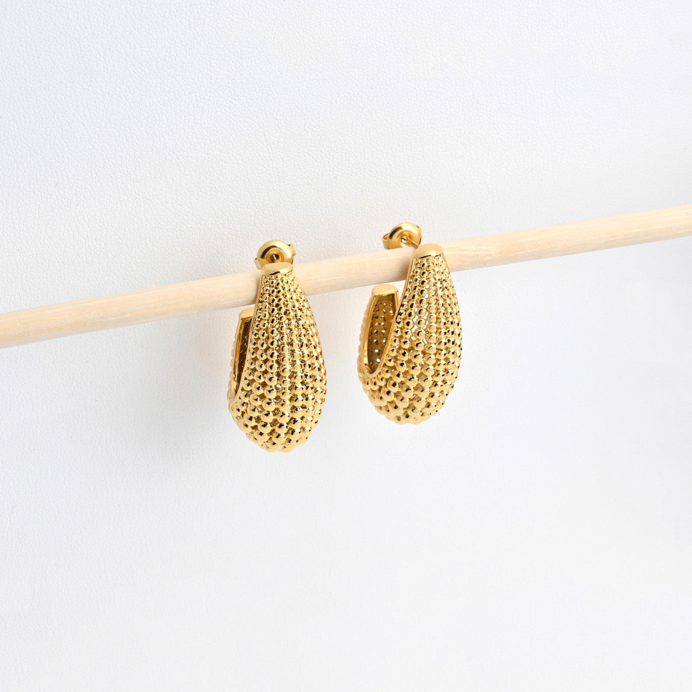 Brincos Casulo em Ródio - Dourado