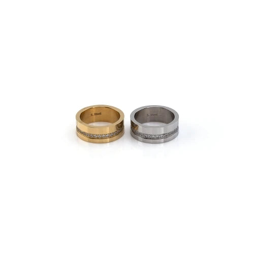 Anillo de acero grueso con Circonitas