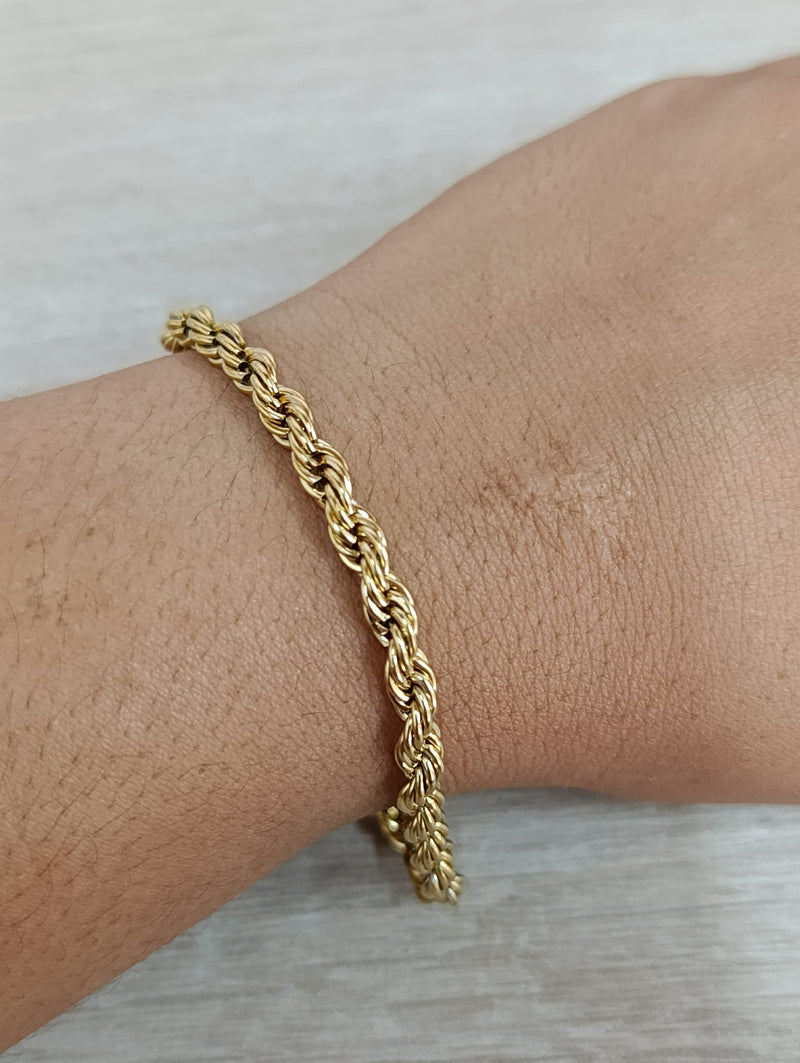 Pulseira trançada