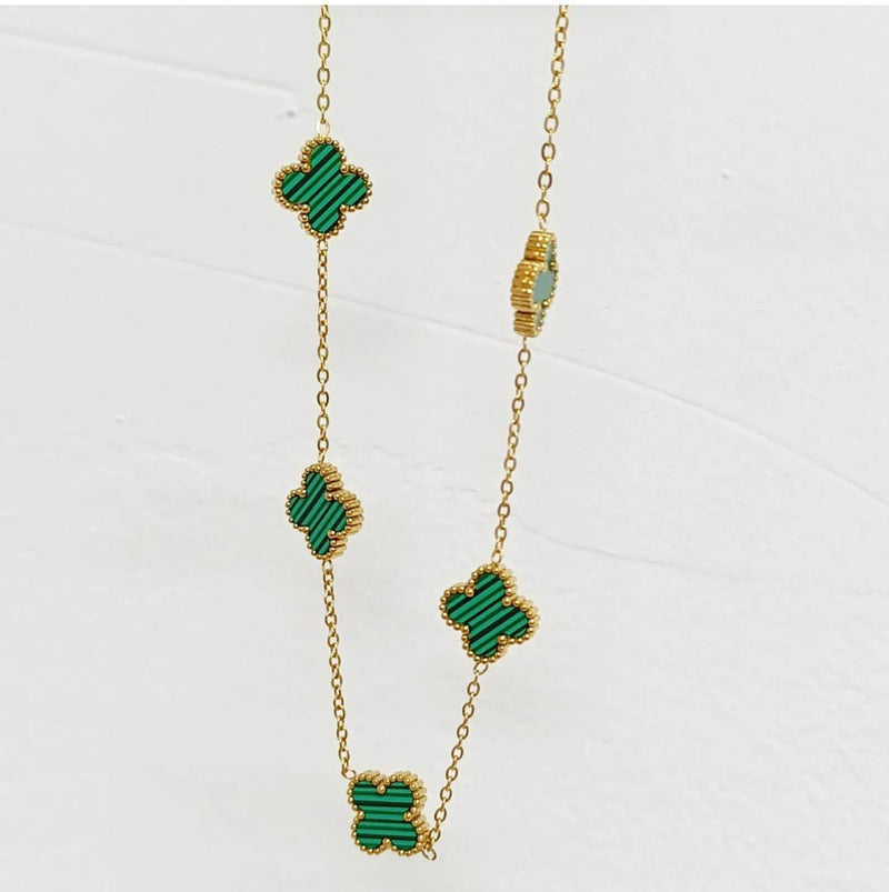 Colar 5 trevos dourado