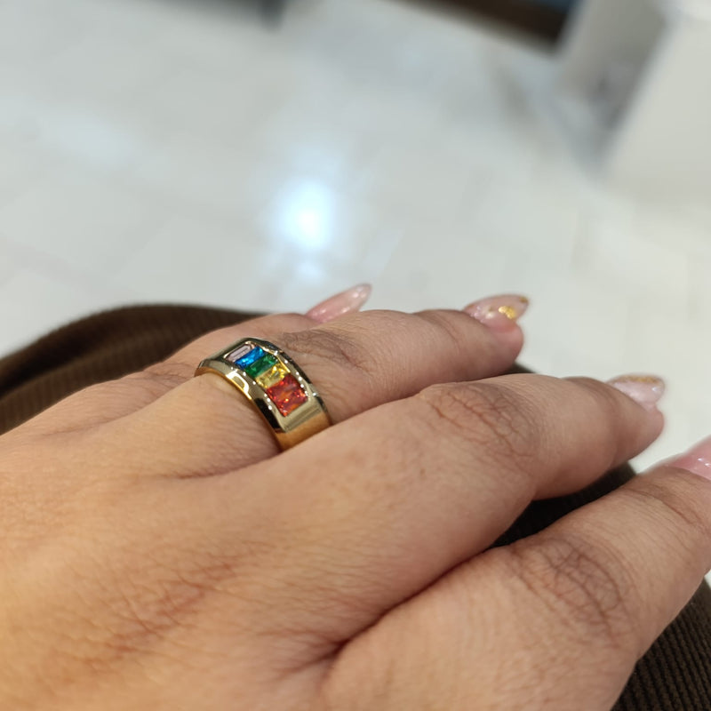 Anel com zirconia em aço inoxidavel dourado
