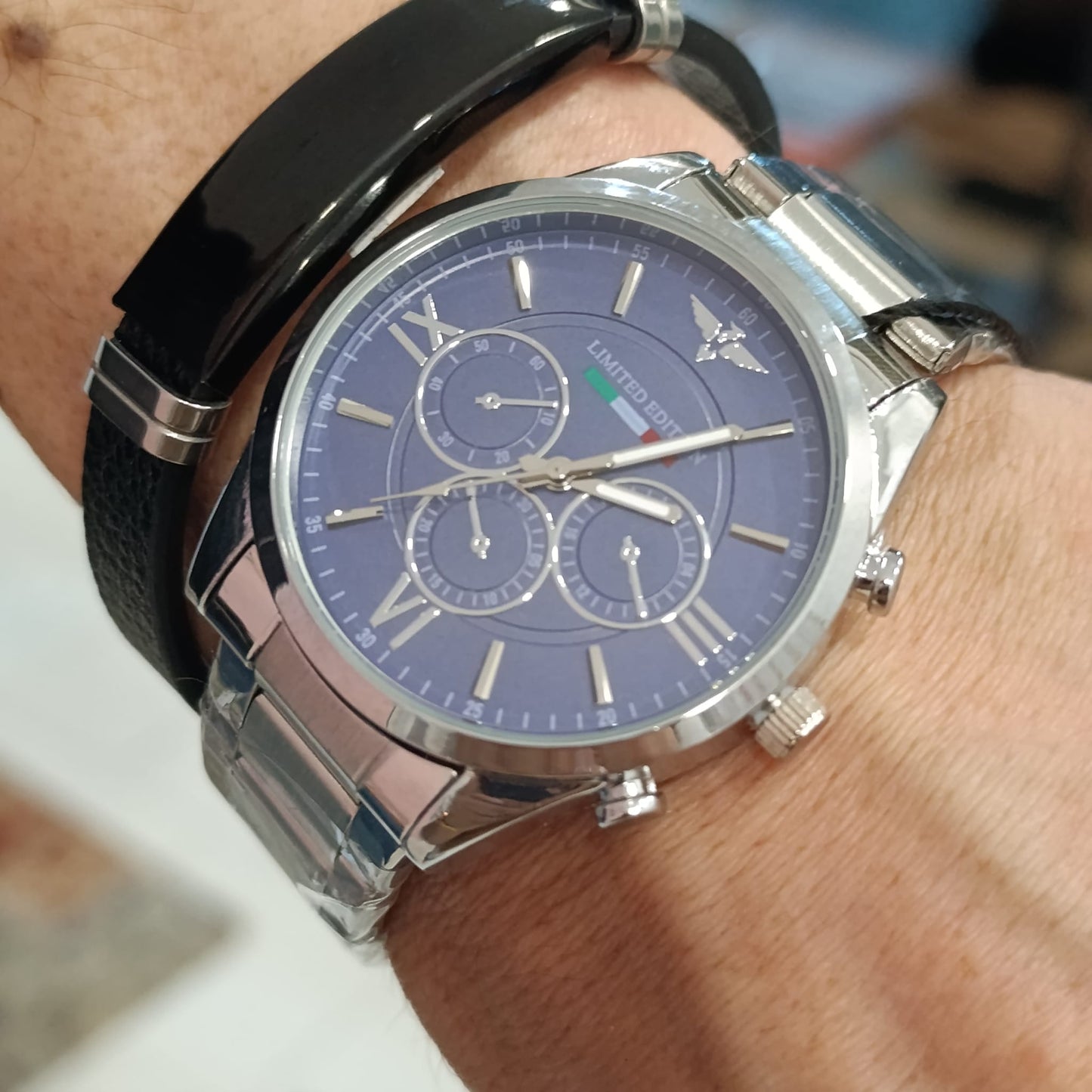 Relógio Masculino TT em aço inoxidavel + Pulseira Masculina