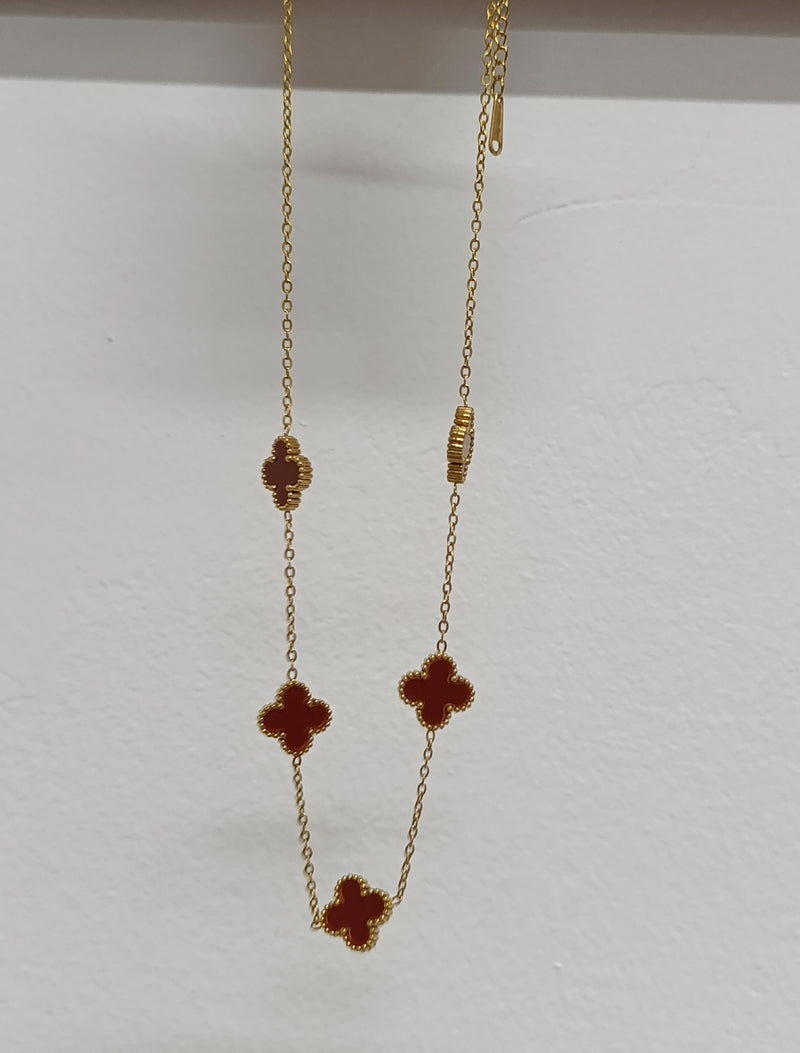 Colar 5 trevos dourado