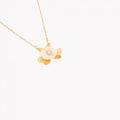 Colar em Banho de Ouro 18k  flor madrepérola